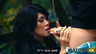 Mature4k. asian mature just wants to take bathroom, but...