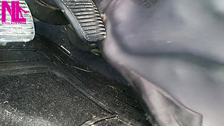 Revving in Grey Flats with Chains in Mp4format