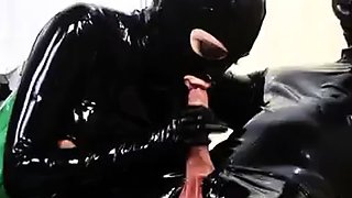 Perverser deutscher Latex-Anal