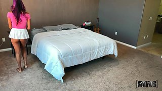 Stuck under the bed stepsis loves the feeling of a cock pounding her pussy