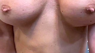 Awesome Big Boobs Blonde Masturbates In The Shower