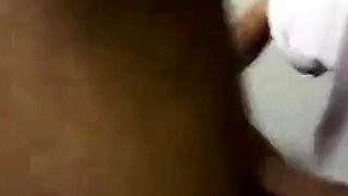 Deutsche Ehefrau gibt intensiven Handjob