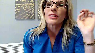 Mature blonde cougar explores remote sensual masturbation with her stepdaughters
