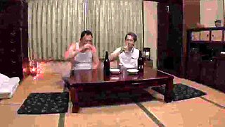 AzHotPorn com Amateur Asian MILF Longing For Sex