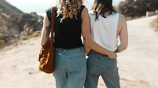 Svelte cutie Haley Reed lets kinky shemale fingerfuck her wet pussy