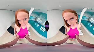 TmwVRnet - Holly Molly - Seducing a cute stranger