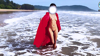 Public Beach Masturbate and Squirt