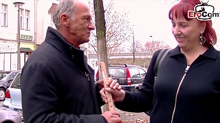 German old housewife flirts on the street and gets fucked