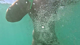 Girl Swimming Naked Underwater No Panties