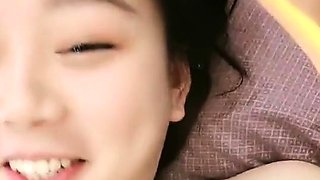 amateur sweetdesire12 flashing ass on live webcam
