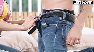 Watch sensuous Clea Gaultier and Yeri Blue's video