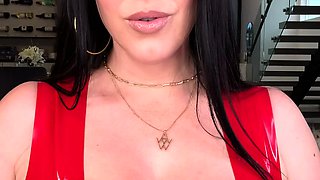 Love Chat Big Boobs Brunette Masturbating For Cam