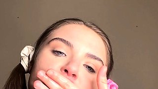 Amateur Webcam Teen Masturbates And Teases
