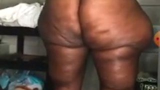 Mega Booty African maid