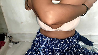 18 Year Old Girl Fingering Wet Pussy Desi Indian Orgasm Masturbation