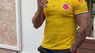 A Slutty Delivery Girl Offers Her Tight Ass to a Muscular French Guy and Ends up with Her Ass Split Open and Full of Cum