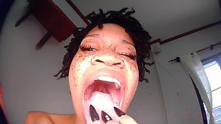 Playing with My Sexy Mouth (standard Definition)