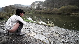Amateur teen girlfriend outdoor action with anal action