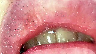 Shye White - Lip Gloss Crush Tiny Boys Hush