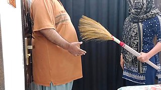 Desi Beautiful Maid Fucked And Sucked By Boss – Hindi Talk