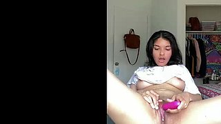 Viral Chashmish Girl Fingering Her Shaved Pussy
