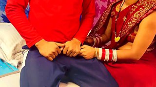 Indian Young Stepmom Sex in hindi