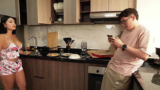 Was It All a Dream? Argument Over Dirty Crockery Ends in Sex with My Perfect Stepmom, Creampie in Pink Pussy