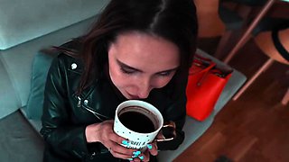 Don't Cum Inside MILF if Pulled off Condom to fuck! Public