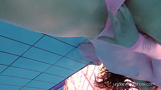 Enjoy Roxalana underwater naked in pool