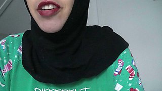 Big Tits Egyptian Cuckold Arab Wife in London