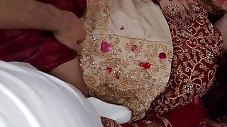 First Night Desi Couple Full Video - Indian Husband Wife Rough Sex Hindi Audio