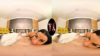 VRLatina - Super Hot Italian Beauty Fucking In VR