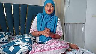 Muslim Pinki Bhabhi Hairy Pussy Shaved by Blinkit Delivery Boy and Having Hardcore Sex with Clear Hindi Audio.