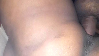 Meri sexi bhabi pyar se leti hui ful maje karti he