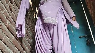 Desi Aunty Big Boobs Pressed While Changing Clothes - Indian Maid Anal Sex