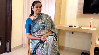Bhabhi ji live in new flat gave a gift to neighbor Devar ji, first time xxx video in Hindi audio