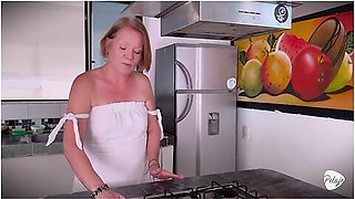 Grandmother Sneaks A Peek At Her Stepdaughters At The Pool Playing And She Masturbates In The Dining
