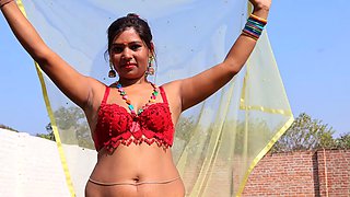 Hot desi bhabhi and indian brother get steamy with step sister