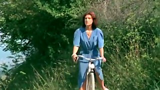 Premières défonces anal avec  Nicole Segaud