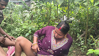 Desi hot bhabhi ki outdoor chudai hardcore fouking sex