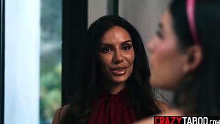 Humungous funbags Latina plumbs super-naughty daughter-in-law while stunner luved face sitting