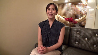 K-cup Super Milk Wife, Megumi, 42 Years Old