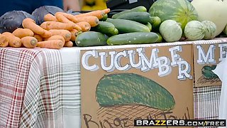 Brazzers - real wifey stories - the farmers wife scene starr