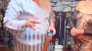 Lanista Beaer Teaches Blackberrymilf How Ro Spank with a Belt.