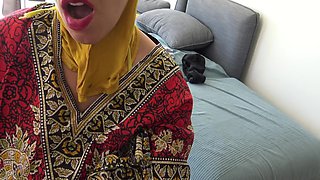 Big Ass Saudi Arab Milf Cheating For Rough Sex In Hijab