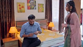 Hot Aiswarya Play Indian Bhabhi Aunty