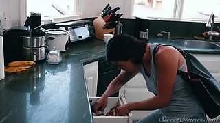 SweetSinner - Exposed Scene 3 1 - Van Wylde