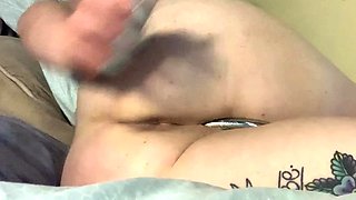 Cute amateur brunette naughty in solo jerking show on camera