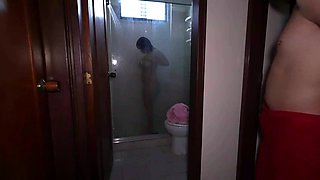 Stepbrother's Shower Surprise： Bellatrix Taboo Encounter